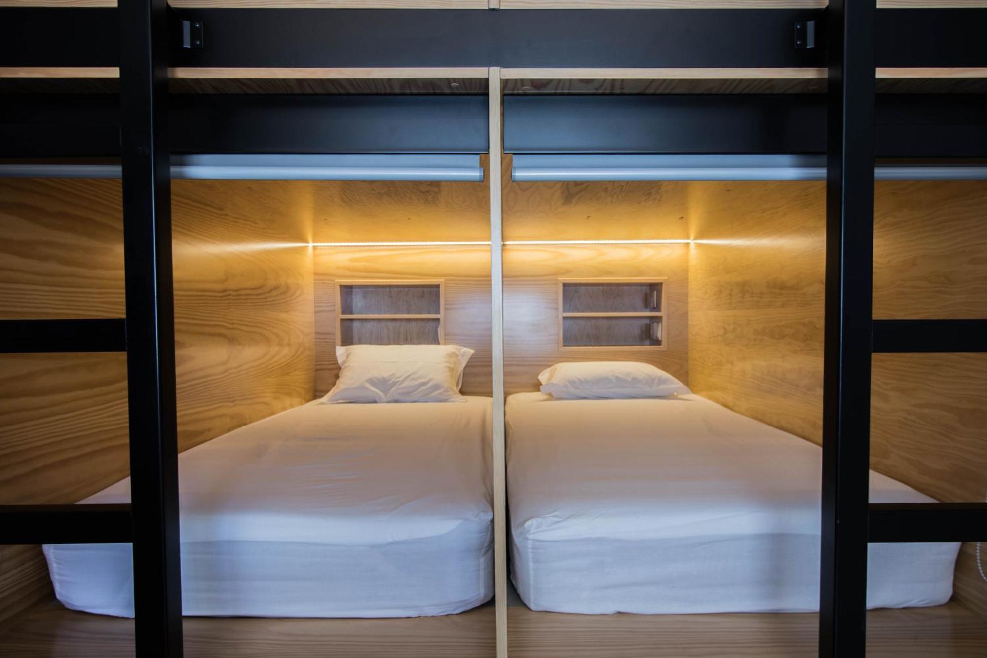 Gig Capsule Hostel Ericeira Εξωτερικό φωτογραφία
