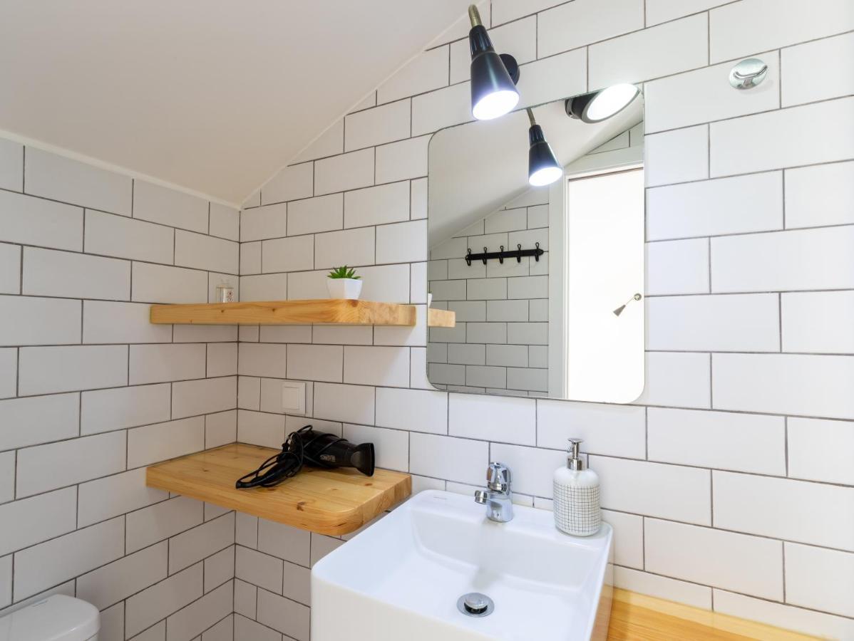 Gig Capsule Hostel Ericeira Εξωτερικό φωτογραφία